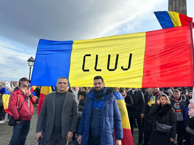 Membrii AUR Cluj au sărbătorit Ziua Națională a României la Alba Iulia alături de mii de români