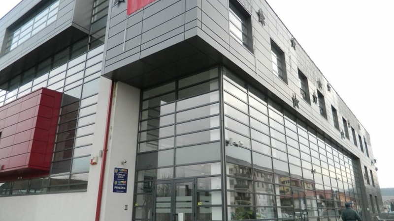 Primăria Florești a pus în dezbatere publică bugetul pe anul nou. Primarul se laudă în public cu cel mai mare buget al comunei de până acum