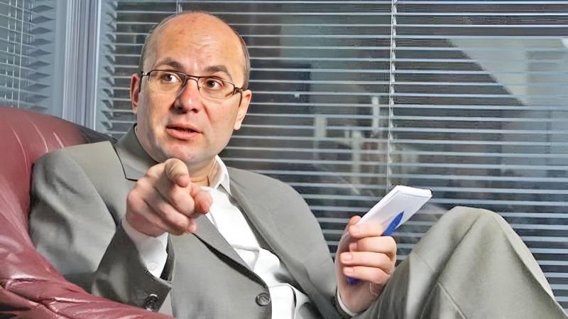 COZMIN GUȘĂ | Frații Tate și frații Muraru, ,,unde-s doi puterea crește