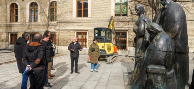 EMIL BOC | Precizări cu privire la Grupul statuar „Școala Ardeleană” și bustul savantului Emil Racoviță