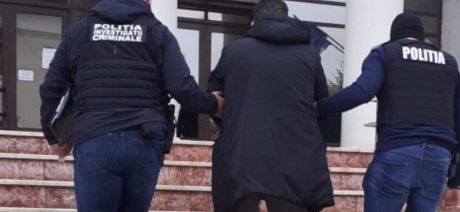 FLOREȘTI | UN TÂNĂR DIN FLOREŞTI A FOST REȚINUT DUPĂ CE ŞI-A BĂTUT IUBITA MINORĂ, A AMENINȚAT-O DE MAI MULTE ORI ŞI I-AR FI SUSTRAS TELEFONUL!