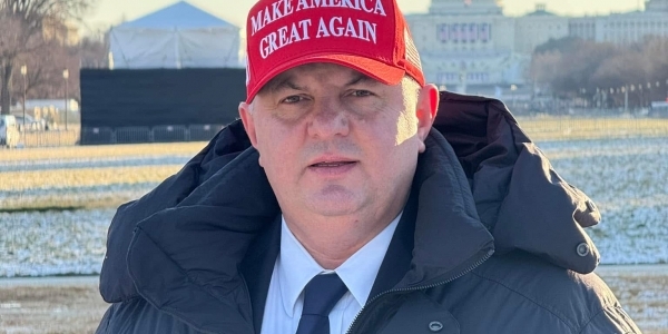 Avram M. GAL - Dreptul sacru de a alege: Esența democrației, dincolo de dispute politice